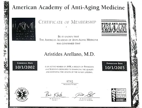 Miembro activo — American Academy of Anti-Aging Medicine (A4M) — Desde octubre de 2002