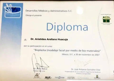 Curso de bioplastia (modelaje facial con biomateriales) — Profesor: Dr. Almir Nácul · México D.F., 30 de noviembre de 2007
