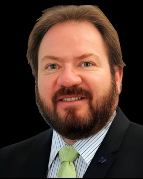 Dr. Arístides Arellano, cirujano plástico en Puebla