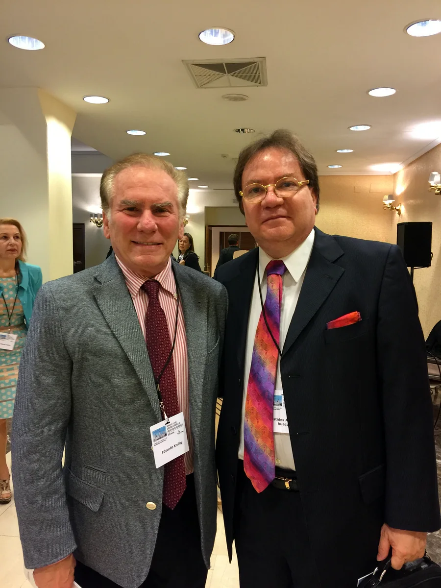 Con el Dr. Eduardo Krulig, cirujano en restauración capilar