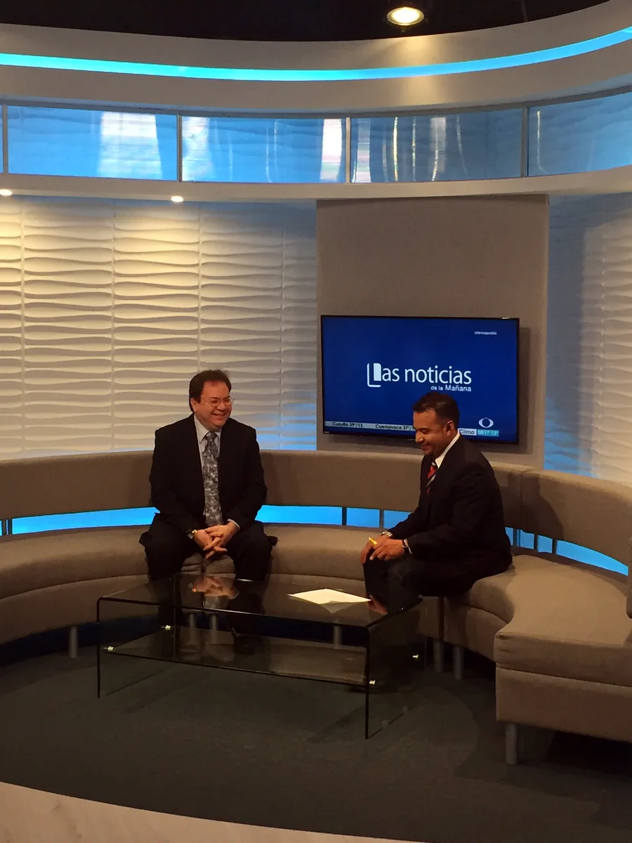 Entrevista en televisión sobre cirugía plástica y láser